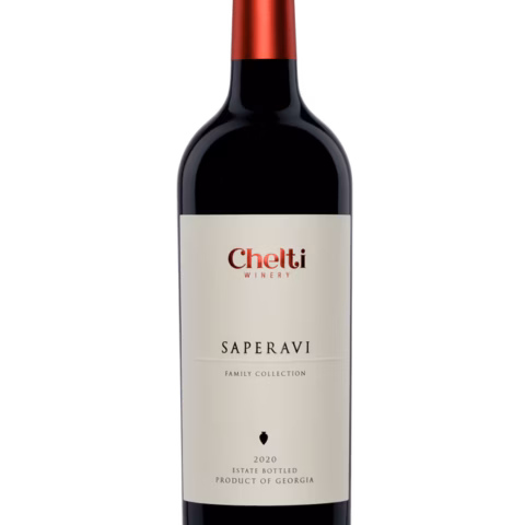 Saperavi Qvevri 2020 Kräftig, fruchtbetont, authentisch. Aromen von Brombeere, Kirsche und schwarzer Johannisbeere – traditionell in der Qvevri gereift und typisch georgisch im Charakter.